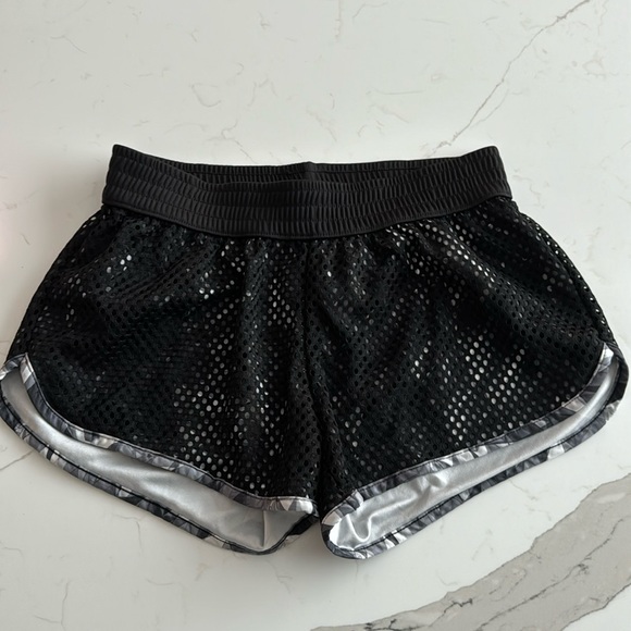 Champion athletic shorts - Picture 1 of 4